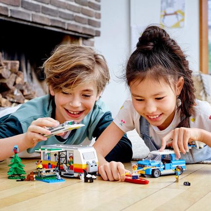 LEGO® Creator 3-in-1: Caravan Family Holiday Οικογενειακές Διακοπές με Τροχόσπιτο (31108) - Image 2