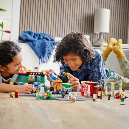 LEGO® City Town Center - Το Κέντρο Της Πόλης (60292) - Image 9