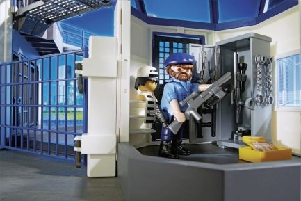 Playmobil City Action: Αρχηγείο Αστυνομίας και Φυλακή Ασφαλείας (6919) - Image 3
