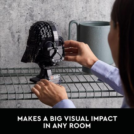 LEGO® Star Wars™: Darth Vader Helmet (75304) - Image 4