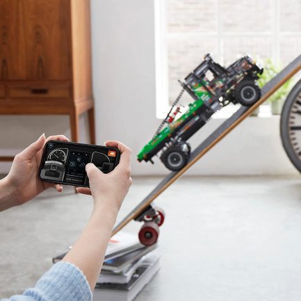 LEGO® Technic:  4x4 Mercedes-Benz Zetros Trial Truck Toy, RC Car, App-controlled Motor Vehicles Series (42129) - Image 4