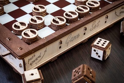 EWA Game Set 3 in 1 Ξύλινο 3D 3 κλασσικά Παιχνίδια (Σκάκι,Ντάμα και Math Battle) σε αναδιπλούμενη Βάση 620 κομμάτια 0587 (4815123000587) - Image 8
