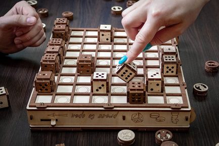 EWA Game Set 3 in 1 Ξύλινο 3D 3 κλασσικά Παιχνίδια (Σκάκι,Ντάμα και Math Battle) σε αναδιπλούμενη Βάση 620 κομμάτια 0587 (4815123000587) - Image 9