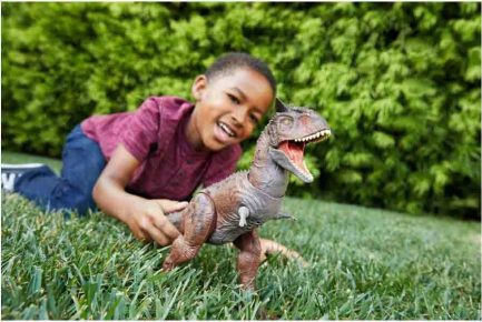 Mattel Jurassic World Camp Cretaceous: Primal Attack - Carnotaurus Toro με Ήχους (GNL07) - Image 3