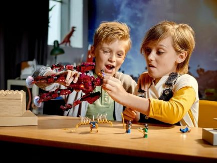 LEGO®Super Heroes Eternals In Arishem’s Shadow (76155) - Image 9