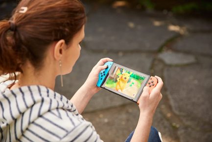 Pokemon Let's Go, Pikachu! Switch Game - Image 9