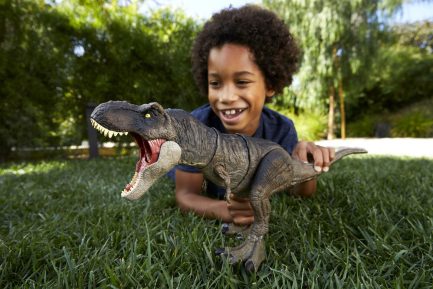 Mattel Jurassic World: Dominion Thrash N Devour Tyrannosaurus Rex Που Χτυπά Και Καταβροχθίζει (HDY55) - Image 8