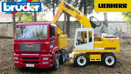 Bruder Σετ Φορτηγό Χωματουργικό Man με Εκσκαφέα Liebherr (BR002751) - Image 6
