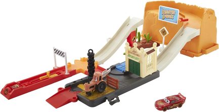 Mattel Disney Cars Τα Μπουζι Της Ωραιας Ελενης - Σετ Παιχνιδιου Με Ευκολη Αποθηκευση (HDN02) - Image 2