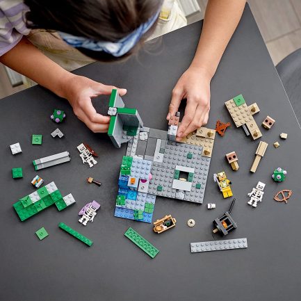 LEGO Minecraft The Skeleton Dungeon (21189)(364 Pieces) - Image 5