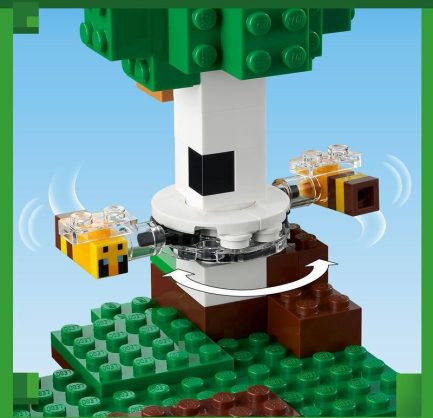 LEGO Minecraft The Bee Cottage (21241) - Image 6