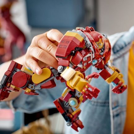 LEGO Super Heroes The Hulkbuster:The Battle Of Wakanda (76247) - Image 4