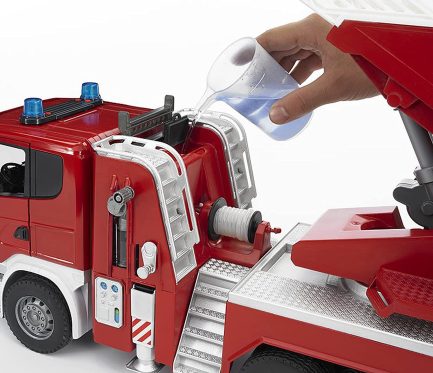 Bruder Φορτηγό Πυροσβεστικό Scania με Καλάθι,Αντλία νερού ,Φώτα,Ήχους για 3+ Ετών (BR003590) - Image 8