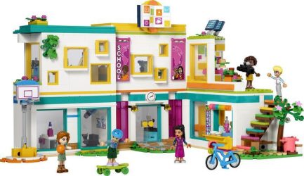 LEGO Friends Heartlake International School (41731) - Image 6
