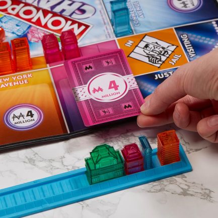 Παιχνιδολαμπάδα Hasbro Επιτραπέζιο Παιχνίδι Monopoly Chance για 2-6 Παίκτες 8+ Ετών (F8555) Ελληνική Έκδοση - Image 4