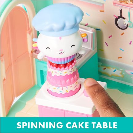 Spin Master Gabby's Dollhouse: Bakey with 'Cakey' Kitchen Deluxe Room Set (20130506) - Image 7