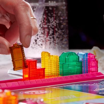 Παιχνιδολαμπάδα Hasbro Επιτραπέζιο Παιχνίδι Monopoly Chance για 2-6 Παίκτες 8+ Ετών (F8555) Ελληνική Έκδοση - Image 7