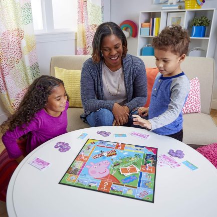 Hasbro Επιτραπέζιο Παιχνίδι Monopoly Junior Peppa Pig για 2-4 Παίκτες 5+ Ετών - Image 3