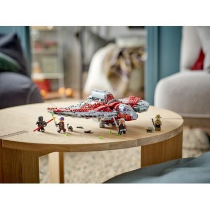 LEGO Star Wars Ahsoka Tano's T6 Jedi Shuttle (75362) - Image 2