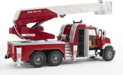 Bruder Φορτηγό Mack Granite πυροσβεστικής με πραγματική μάνικα νερού ,Φώτα & ήχους (#02821) - Image 9
