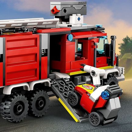 LEGO City Fire Command Truck (60374) - Image 12