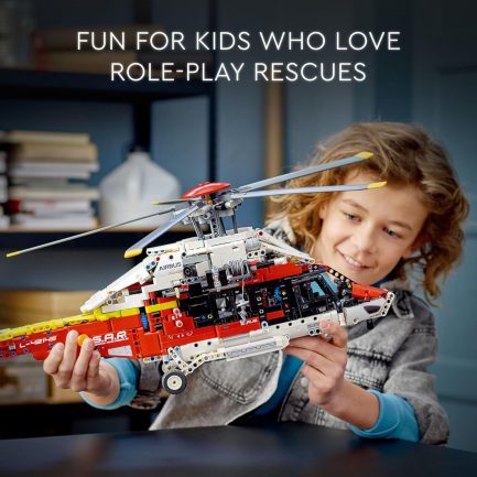 LEGO Technic Airbus H175 Rescue Helicopter (42145) - Image 4