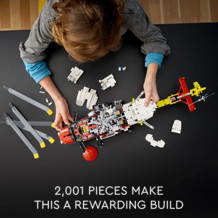 LEGO Technic Airbus H175 Rescue Helicopter (42145) - Image 6