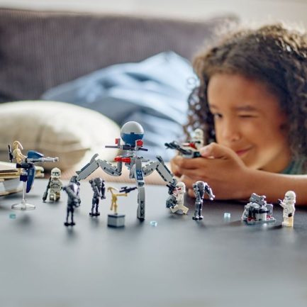 Lego Clone Trooper & Battle Droid Battle Pack (75372) - Image 5
