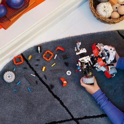 LEGO Technic Surface Space Loader LT78 (42178) - Image 3