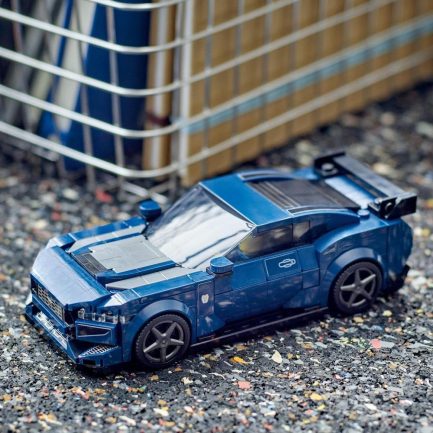 LEGO Speed Champions Ford Mustang Dark Horse Sports Car (76920) - Image 5