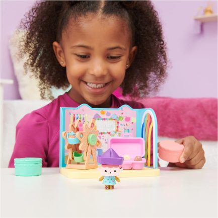 Παιχνιδολαμπάδα Spin Master Gabby's Dollhouse - Μίνι Σετ Δωμάτια Κουκλόσπιτου Art study (6064151) - Image 3