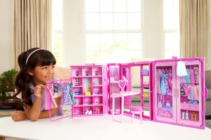 Mattel Barbie: Dream Closet - Fold & Go Δωμάτιο Μόδας (HXD59) - Image 3