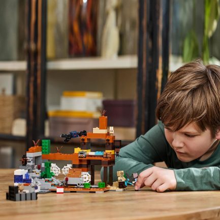 LEGO® Minecraft®: Το Ορυχείο της Ερημιάς (21263) - Image 2