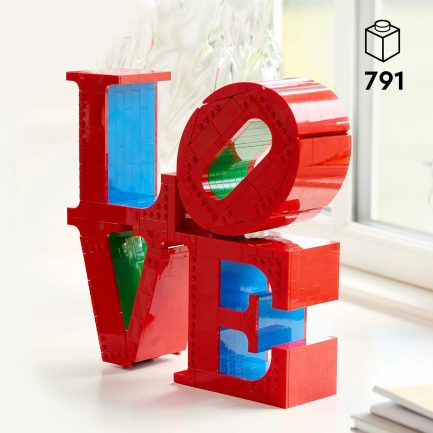 LEGO® Art: LOVE (31214) - Image 2