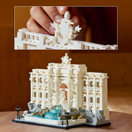 LEGO® Architecture: Trevi Fountain (21062) - Image 8