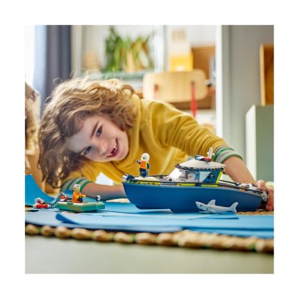 LEGO® City: Καταδίωξη με Αστυνομικό Σκάφος (60456) - Image 4
