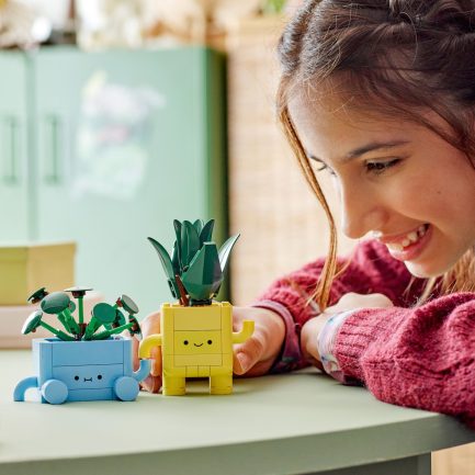 LEGO® Botanicals: Happy Plants (10349) - Image 3
