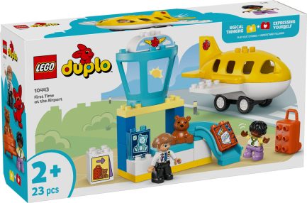 LEGO® DUPLO® Town: First Time at the Airport (10443) - Image 13