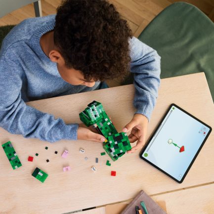 Lego Minecraft The Creeper για 10+ Ετών 665τμχ (21276) - Image 3