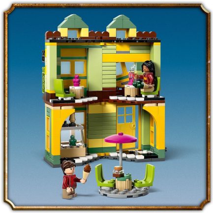 LEGO® Harry Potter™: Quality Quidditch™ Supplies & Ice Cream Parlour (76452) - Image 3