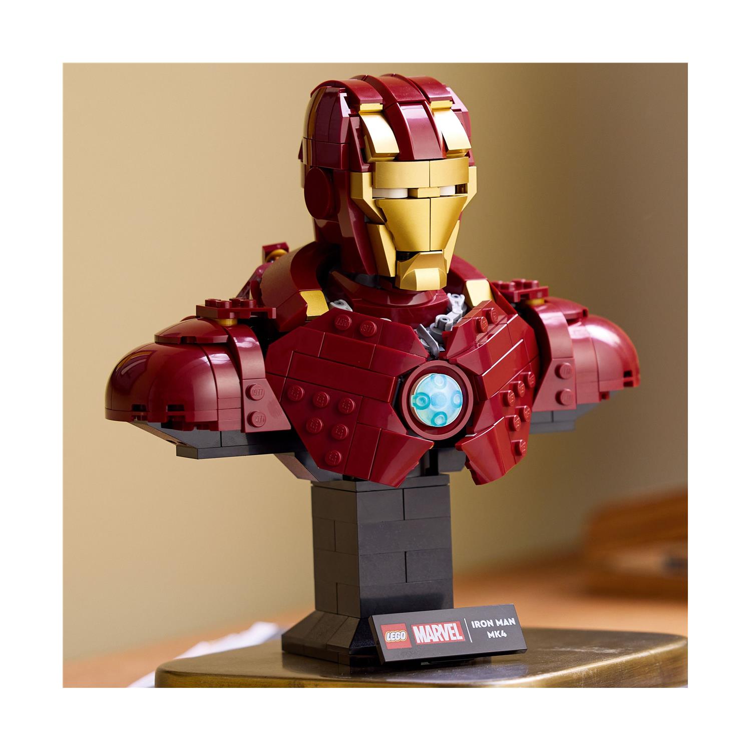 LEGO® Marvel: Iron Man MK4 Bust (76327) - Image 6