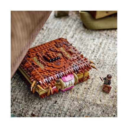 LEGO® Harry Potter™: Chomping Monster Book of Monsters (76449) - Image 6