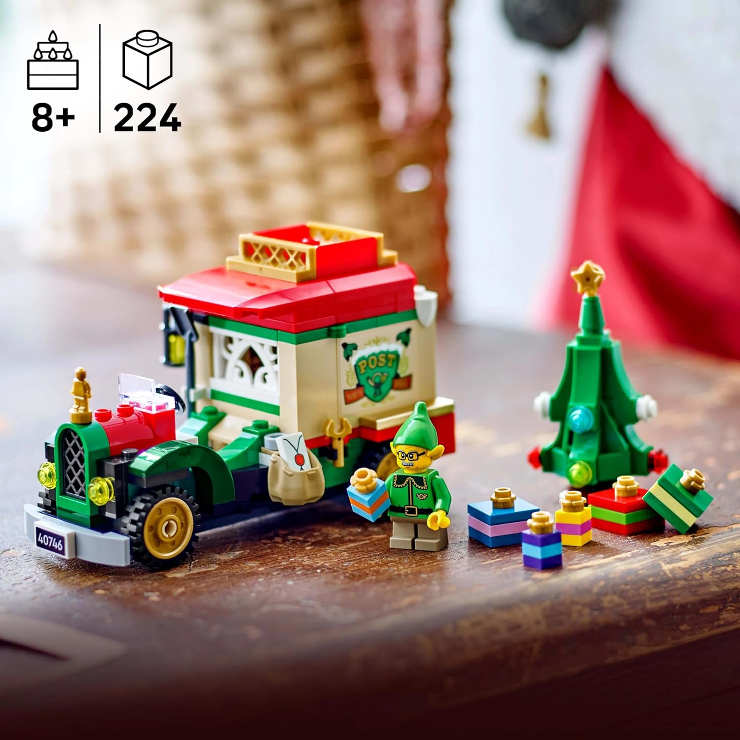 LEGO®Seasons and Occasions: Santa's Delivery Truck (40746) - Image 3