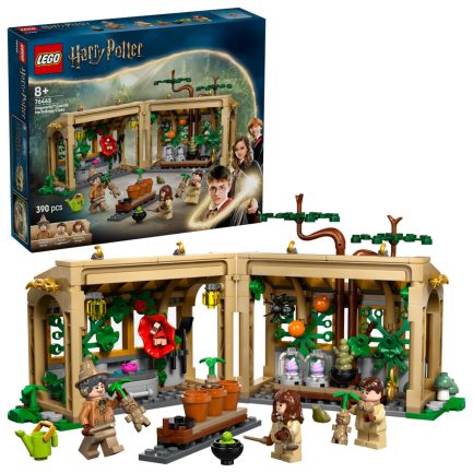 LEGO® Harry Potter™: Hogwarts™ Castle: Herbology Class (76445)